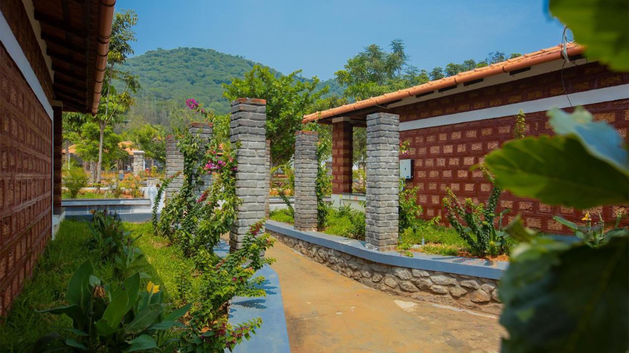 Aara Jungle Resort 코임바토르 외부 사진
